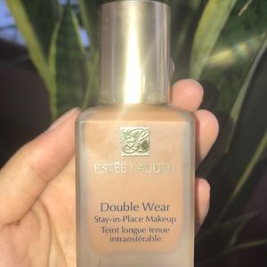 Ester Lauder foundation